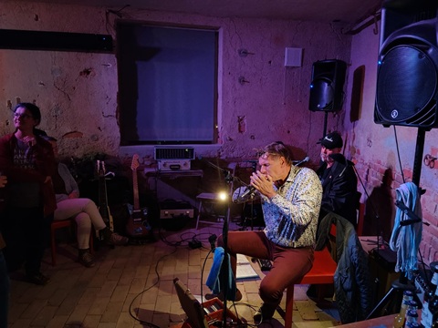 20251025_livemusik_1.jpg